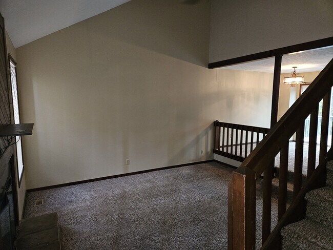 Foto del edificio - 831 Rumford Pl