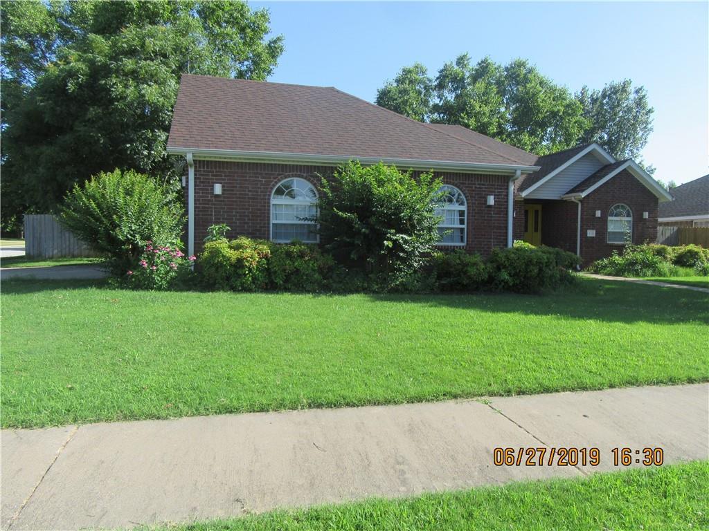 410 Julian Ct
