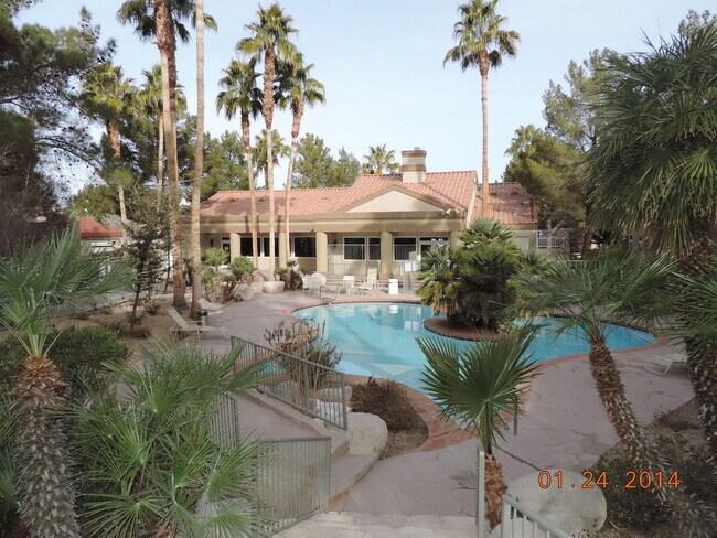 Building Photo - 3145 E Flamingo Rd