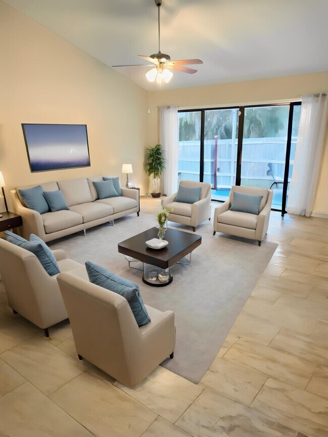 Building Photo - 3196 SW Areca Dr