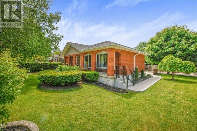 Photo du bâtiment - 250 W 31st St