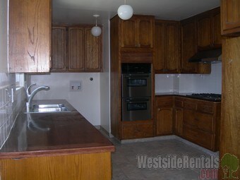 Foto del edificio - 2463 Penmar Ave