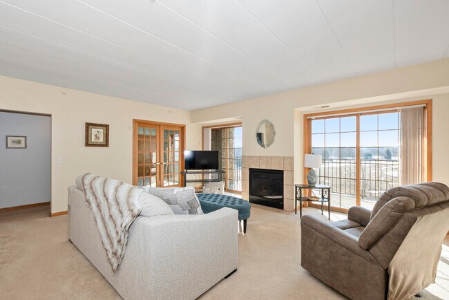 Foto del edificio - 14130 Sheffield Dr