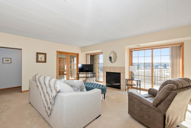 Building Photo - 14130 Sheffield Dr