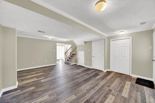 Building Photo - 1079 Jeanett Way
