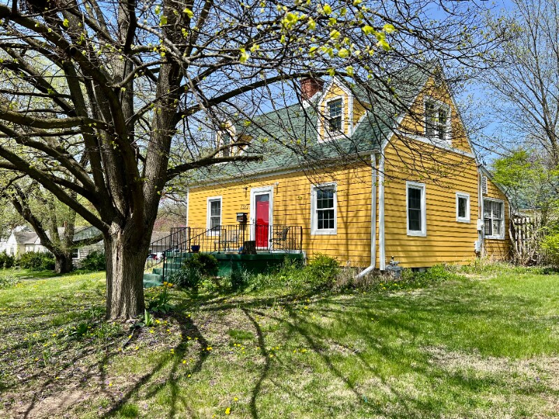 Primary Photo - 1312 W Green St