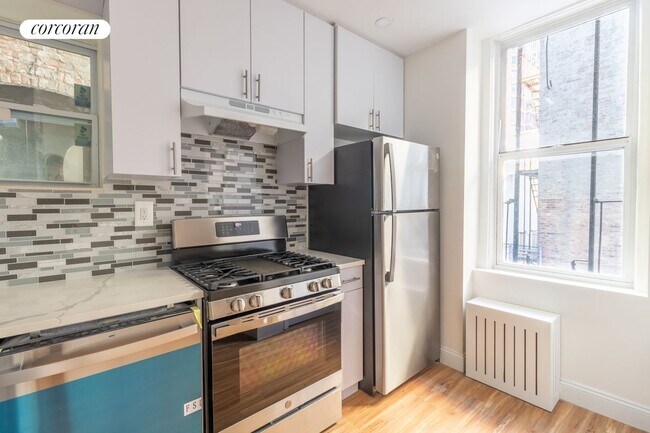 Building Photo - 490 Amsterdam Ave