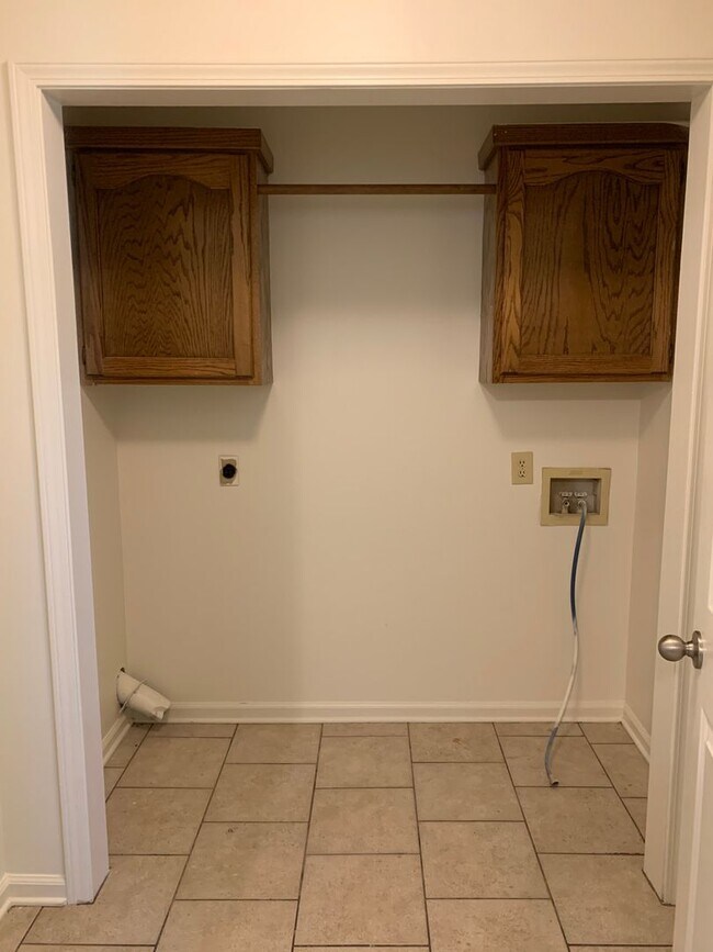 Foto del edificio - 3Bed/2Bath Home/Corner Lot/2 Car Garage an...