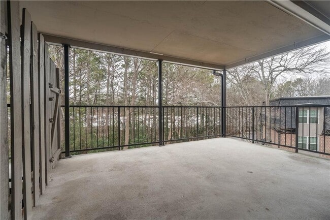 Building Photo - 295 Winding River Dr