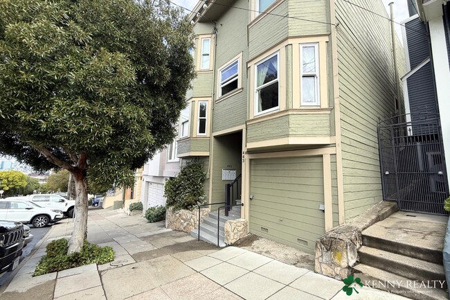 Foto del edificio - 443 Connecticut St