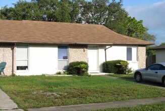 Building Photo - 12342 Antonio Cir