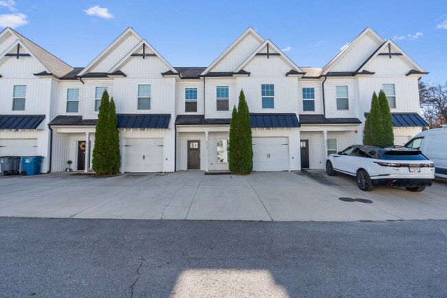 Foto del edificio - 8438 Brookmoor Ln