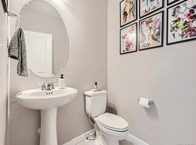 Foto del edificio - 723 Quatar St