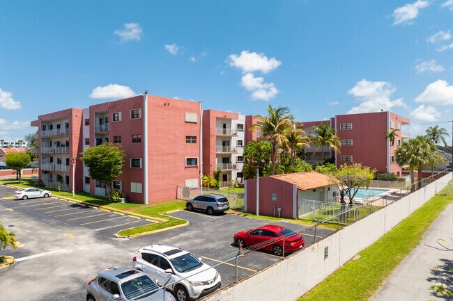 Building Photo - Blue Seas Apartment