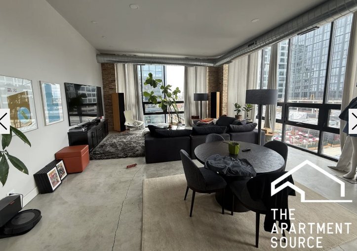 Photo - 175 N Ada St (Chicago, IL)