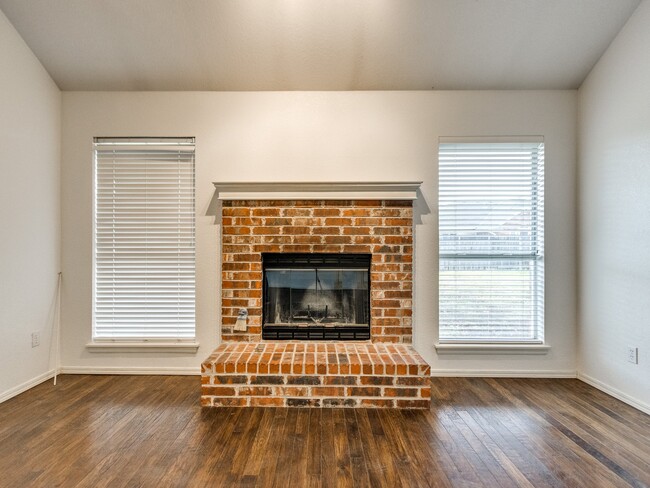 Foto del edificio - 1717 Foxfire Rd