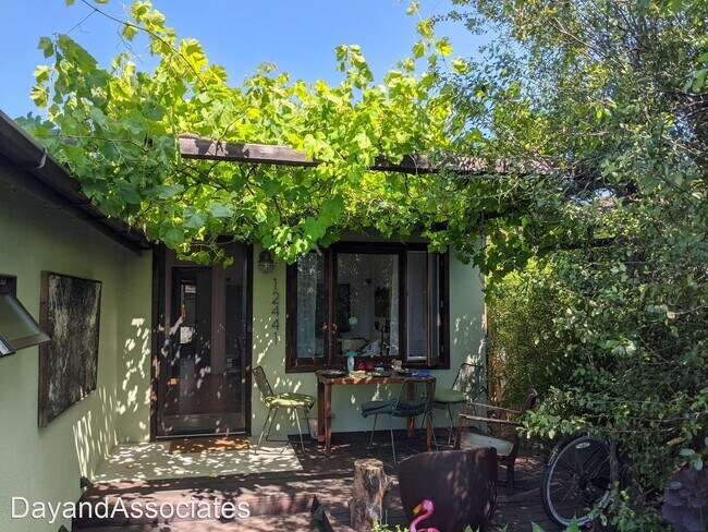 Foto del edificio - 2 br, 1 bath House - 12441 Verdi Street