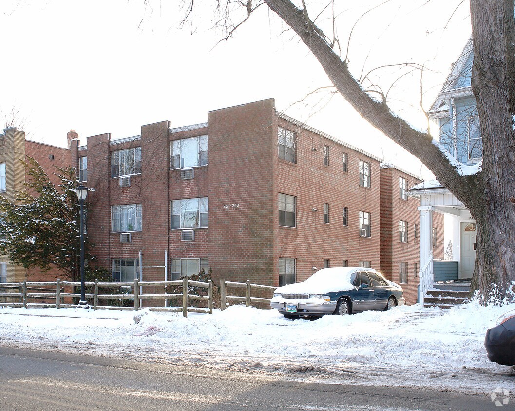 Primary Photo - 261-263 New Britain Ave