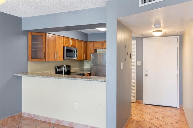Foto del edificio - 2 Bedroom 2 bathroom condo available!
