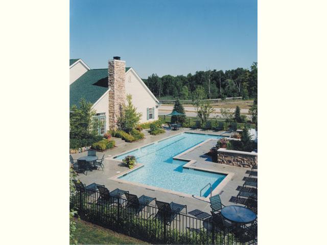 Lake village of rochester hills Lake Village Rochester Hills is located in Rochester Hills, Michigan in the zip code. This apartment community was built in and has 2 stories with venchik.mlon: Norfolk Dr, Rochester Hills, , MI.