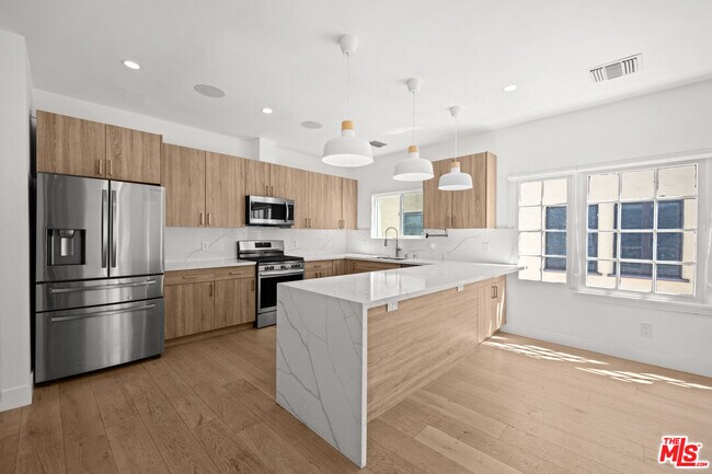 Foto del edificio - 424 N Gardner St