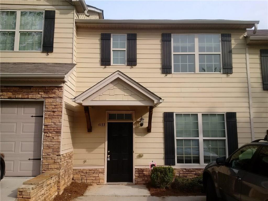 Beautiful 3 Bedroom 2.5 Bath Townhome - Beautiful 3 Bedroom 2.5 Bath Townhome
