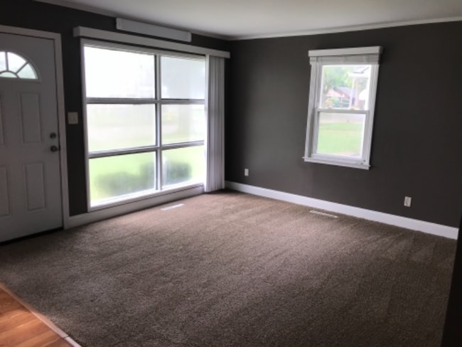 Building Photo - 10400 Albany St