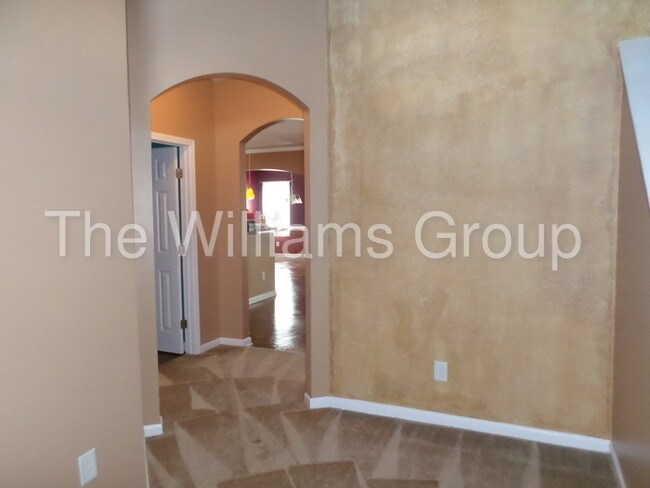 Foto del edificio - 3843 Briargate Ln