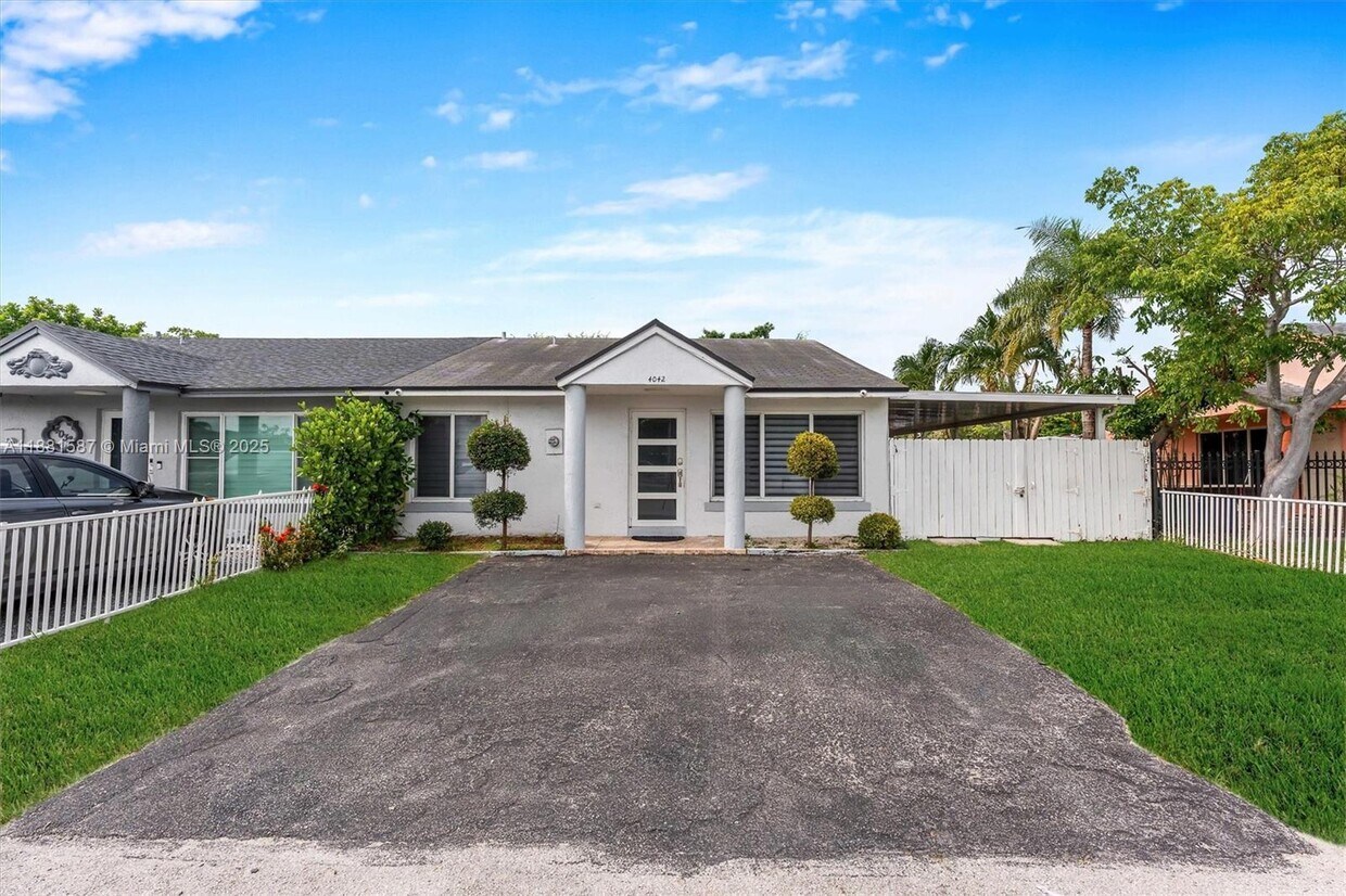 Foto principal - 4042 NW 181st Ln