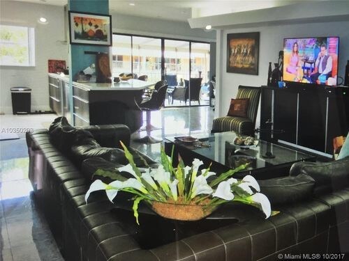 Foto del edificio - 16109 Kingsmoor Way