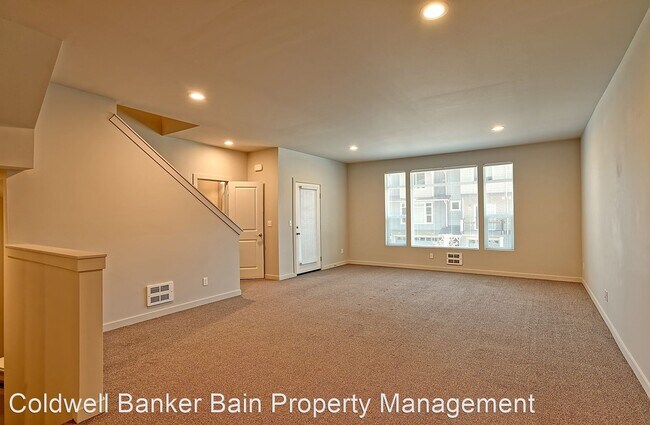 Building Photo - 4 br, 3.5 bath House - 1429 - 105th Place ...