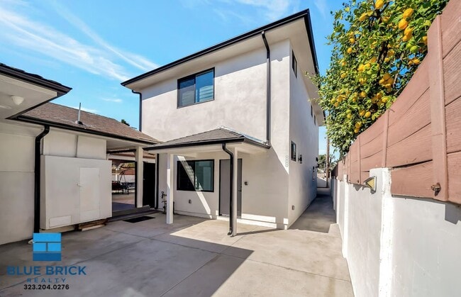 Foto del edificio - 5841 Vanalden Ave