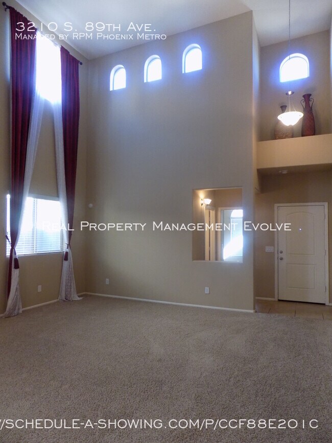 Foto del edificio - Beautiful Tolleson Two Story