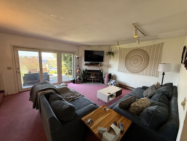 Foto del edificio - 160 Westview Ln