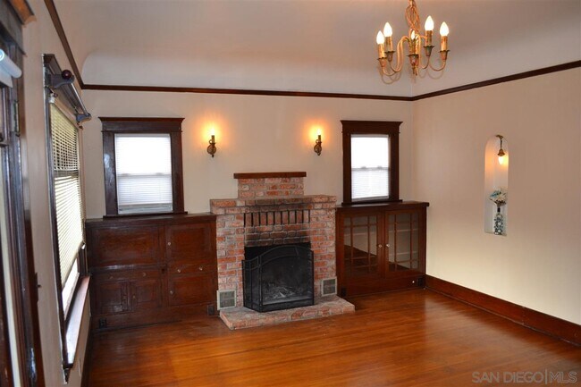 Building Photo - 1536 Hunsaker St