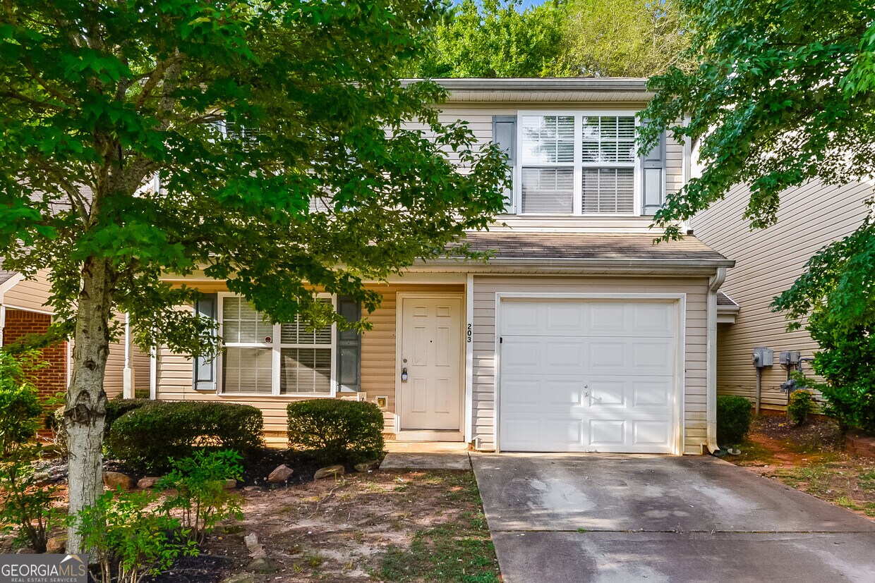 Foto principal - 203 London Dr