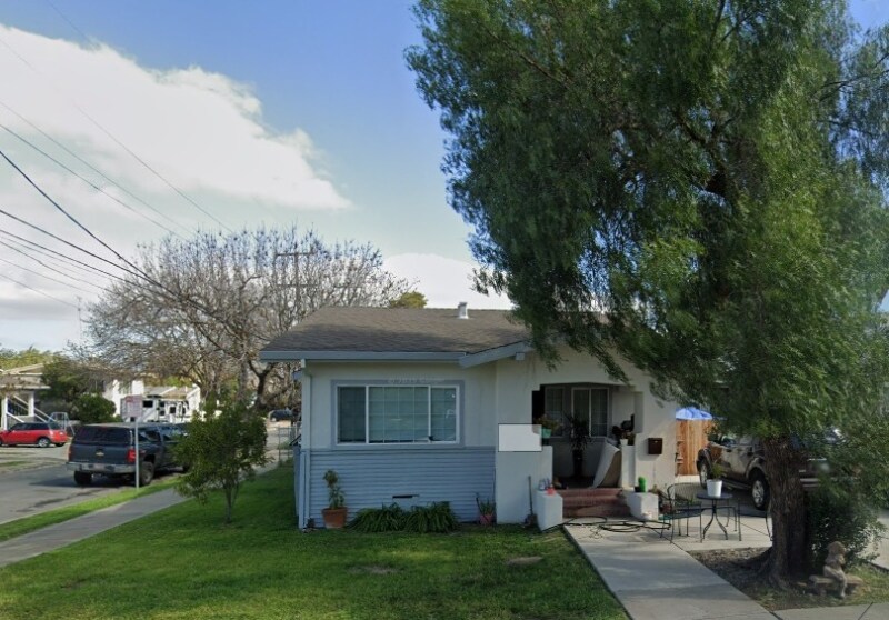 Foto principal - 1165 York St