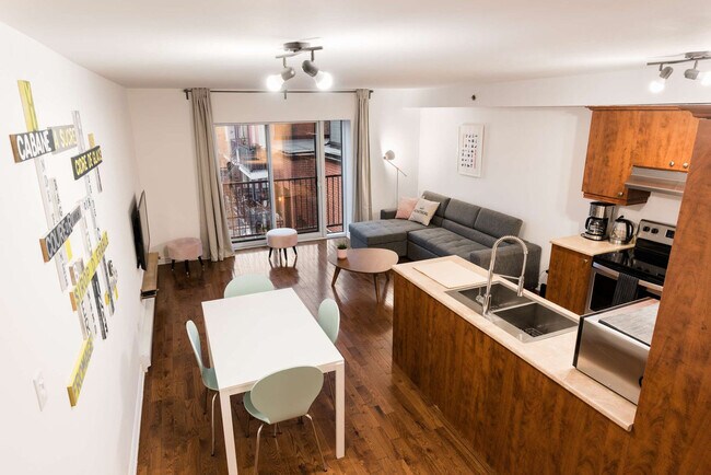 Building Photo - 1407 Rue Aylwin