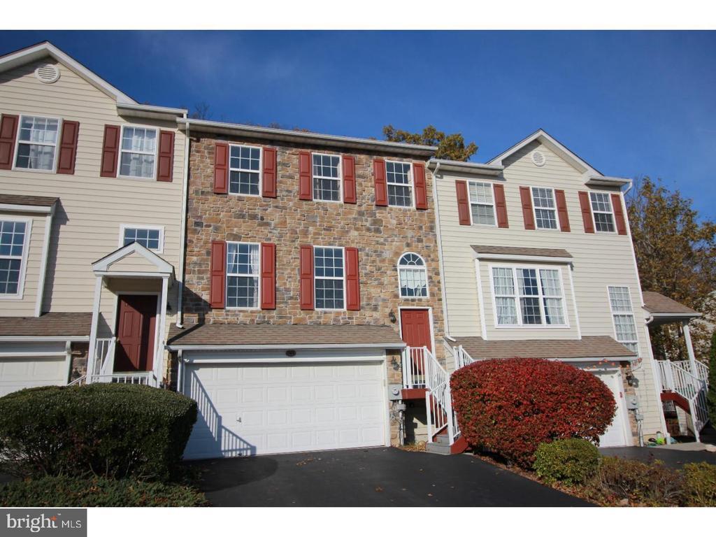 Foto principal - 284 Yorktown Ct