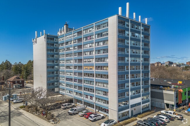 Building Photo - Colonel By Towers