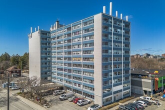 Building Photo - Colonel By Towers