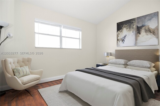 Building Photo - 798 Crandon Blvd