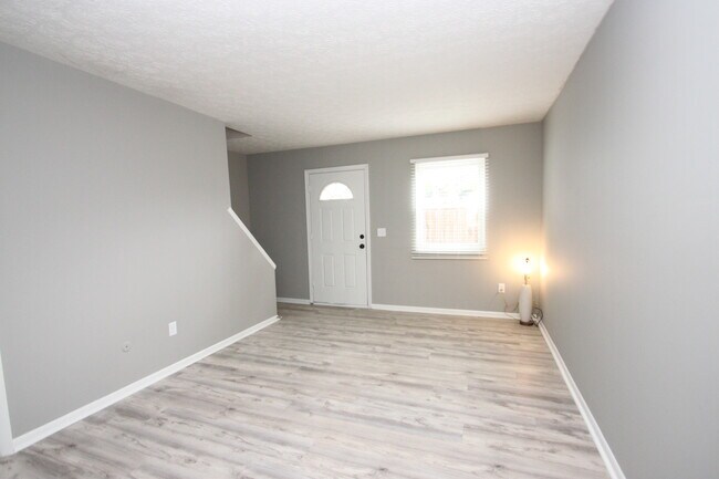 Foto del edificio - 315 Forest St
