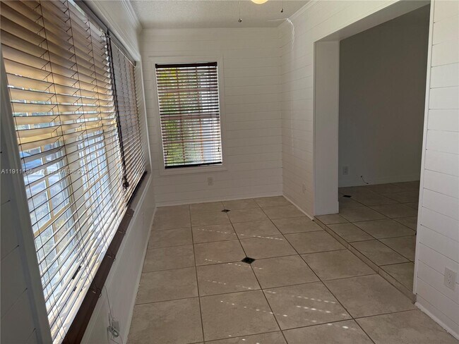 Foto del edificio - 1847 Wiley St