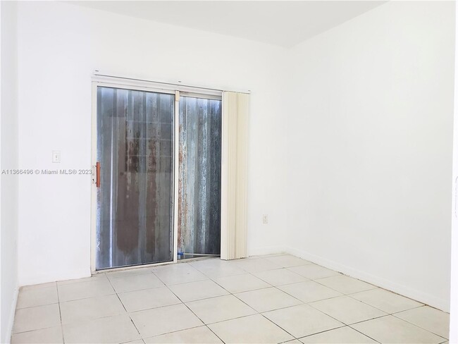 Building Photo - 110 SW 109th Ave