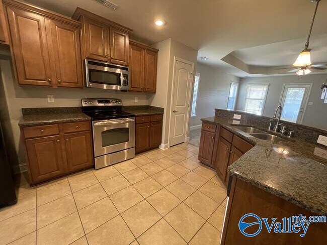 Foto del edificio - 711 River Landing Blvd SW