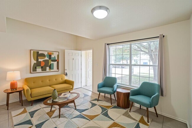 Foto del edificio - 714 Lavaca Loop