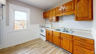 Building Photo - 124 Haines Ave