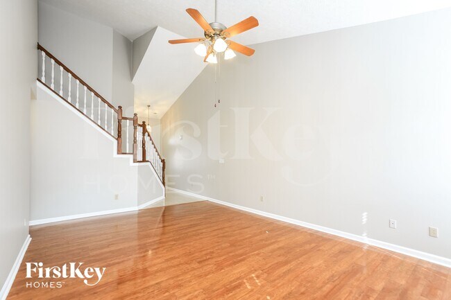 Building Photo - 6753 Long Run Dr