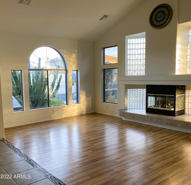 Foto del edificio - 27822 N 47th St